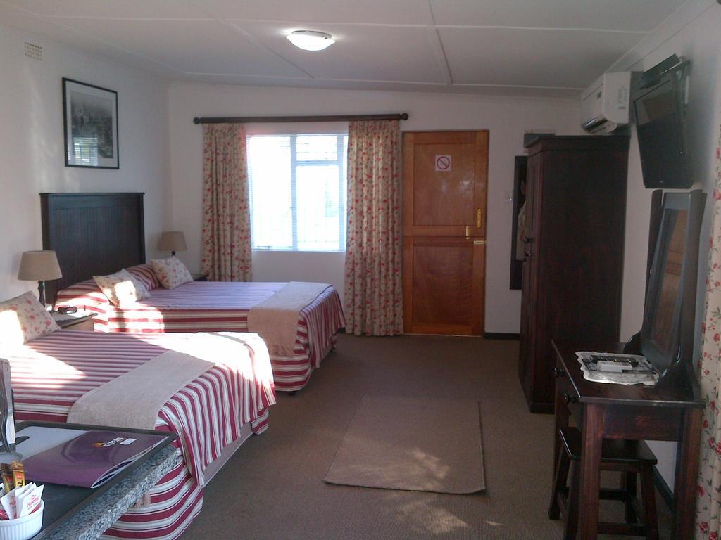 Laings Lodge Laingsburg Extérieur photo